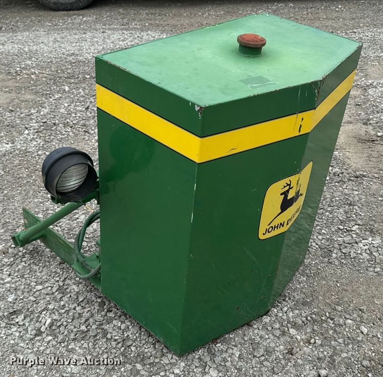 image for item EH4384 John Deere auxiliary fuel tank