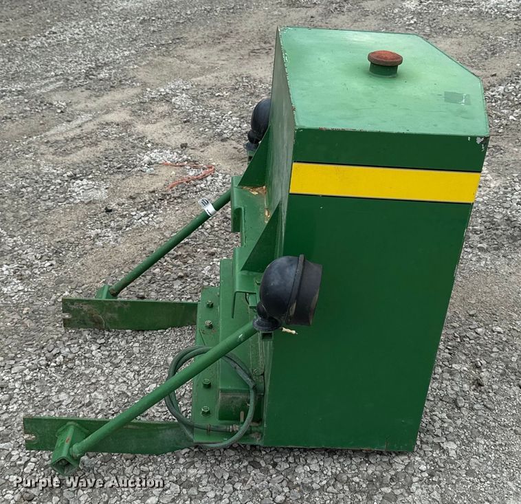 image for item EH4384 John Deere auxiliary fuel tank
