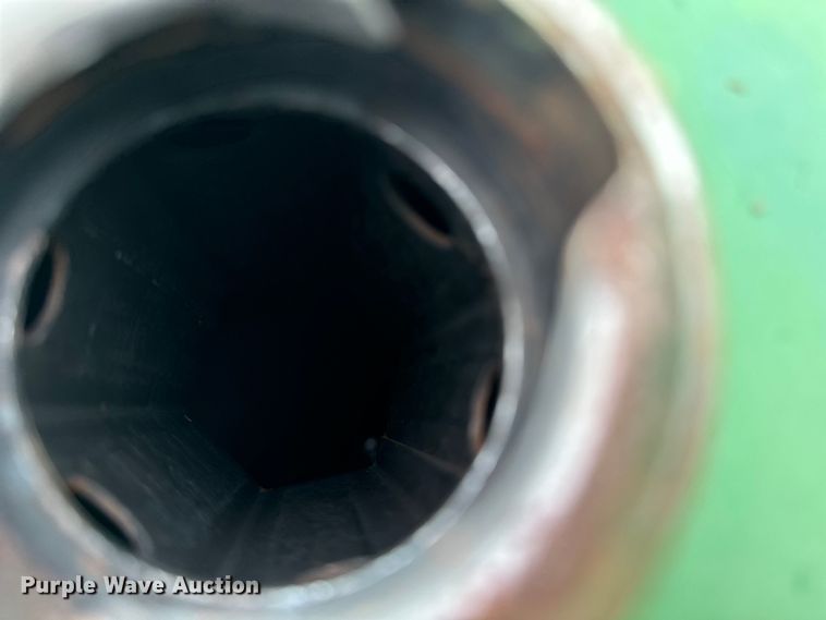 image for item EH4384 John Deere auxiliary fuel tank