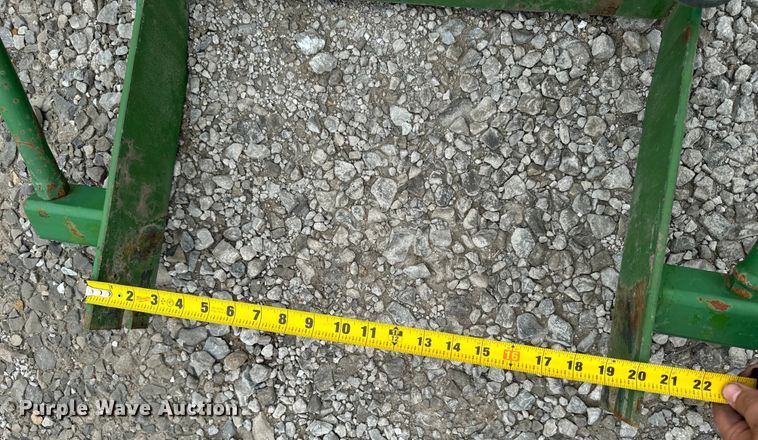 image for item EH4384 John Deere auxiliary fuel tank