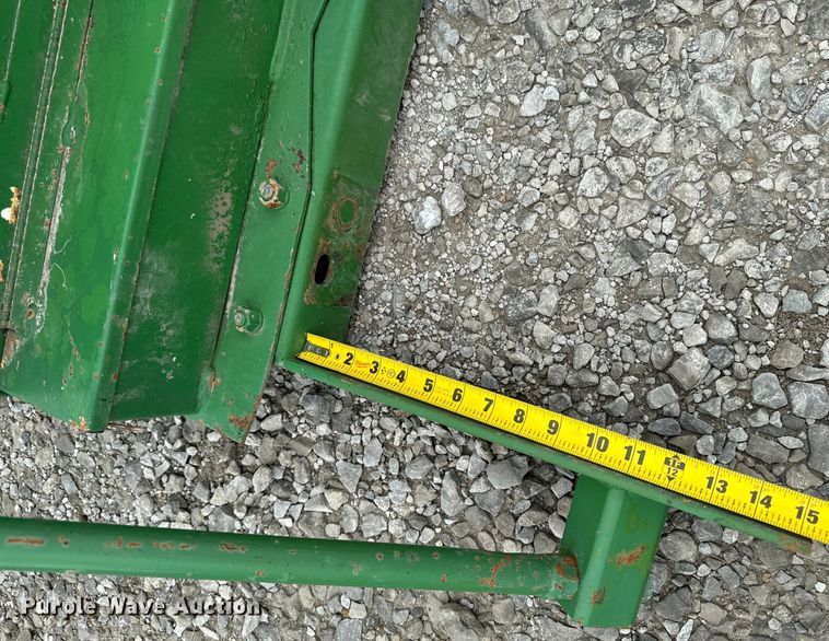 image for item EH4384 John Deere auxiliary fuel tank