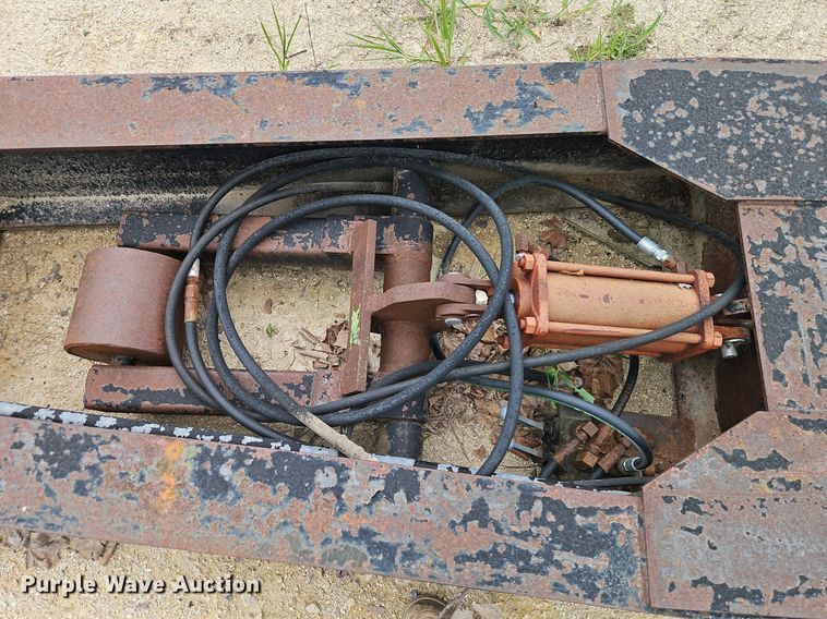 image for item EI8307 Hazelton Trailers combine trailer