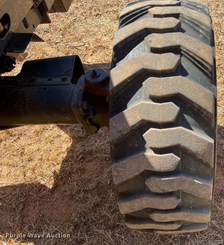 image for item EJ2951 Kubota L4630D MFWD tractor