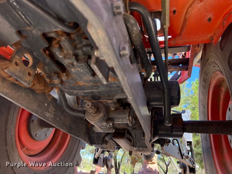 image for item EJ2952 Kubota B7800HSD MFWD tractor