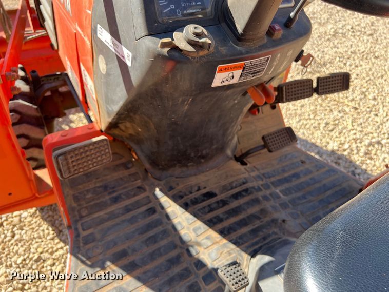 image for item EJ2952 Kubota B7800HSD MFWD tractor