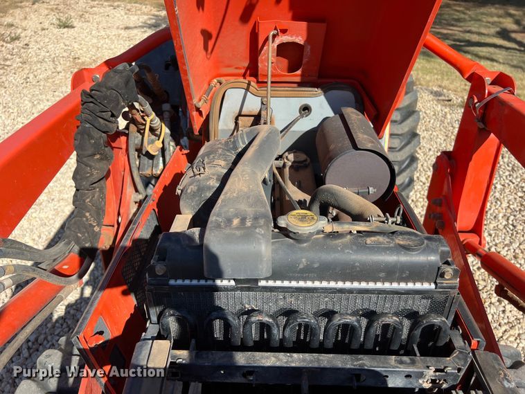 image for item EJ2952 Kubota B7800HSD MFWD tractor