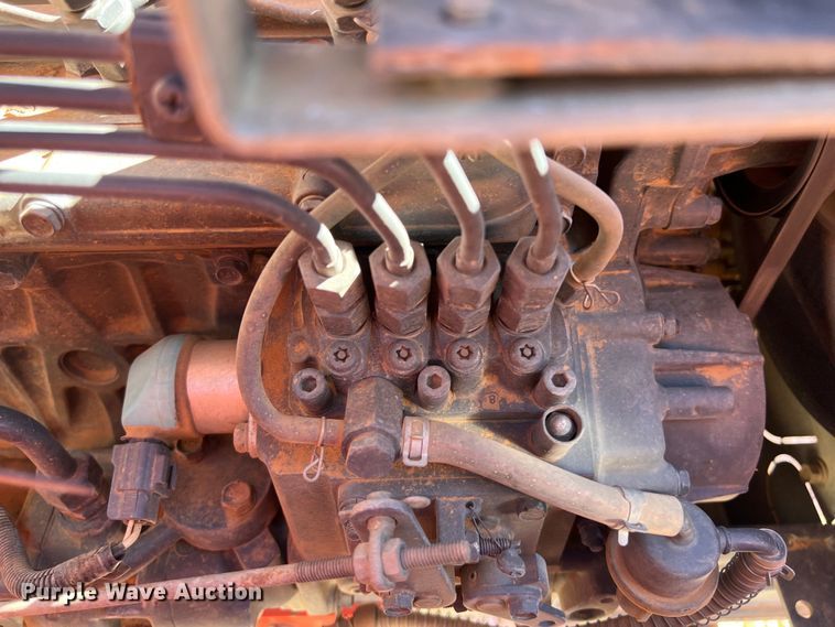 image for item EJ2952 Kubota B7800HSD MFWD tractor