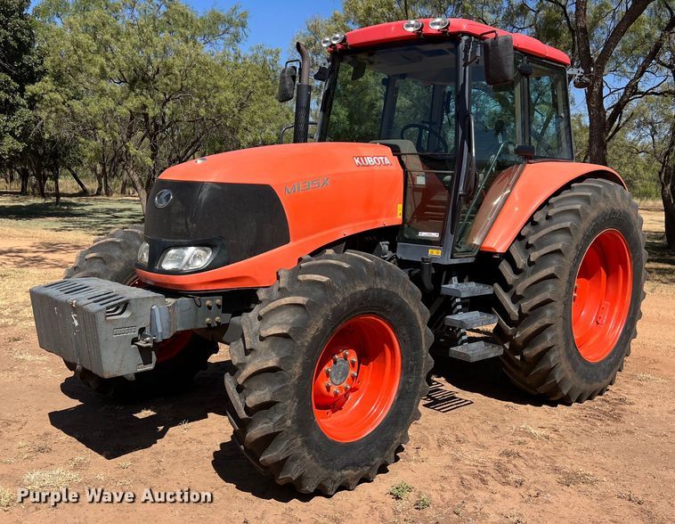 image for item EJ2955 Kubota  M135X MFWD tractor