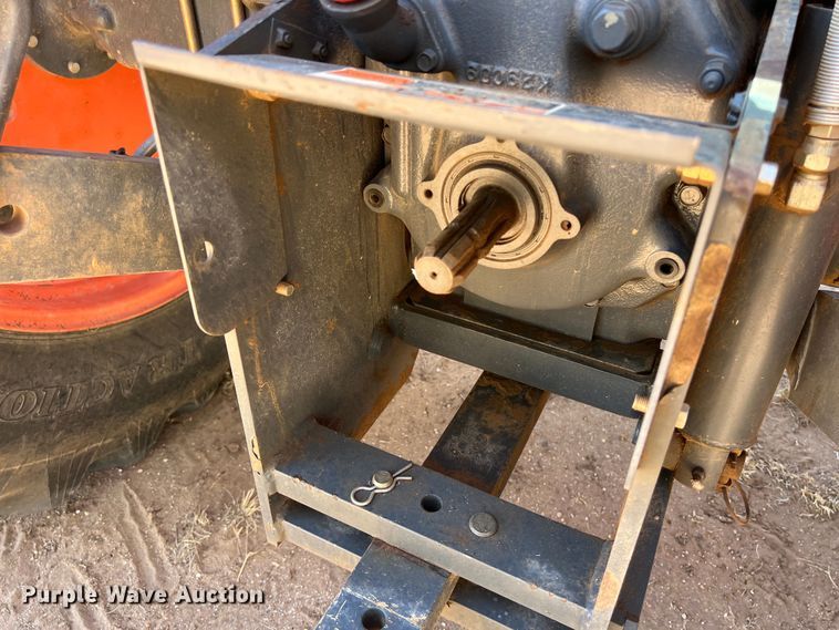 image for item EJ2955 Kubota  M135X MFWD tractor