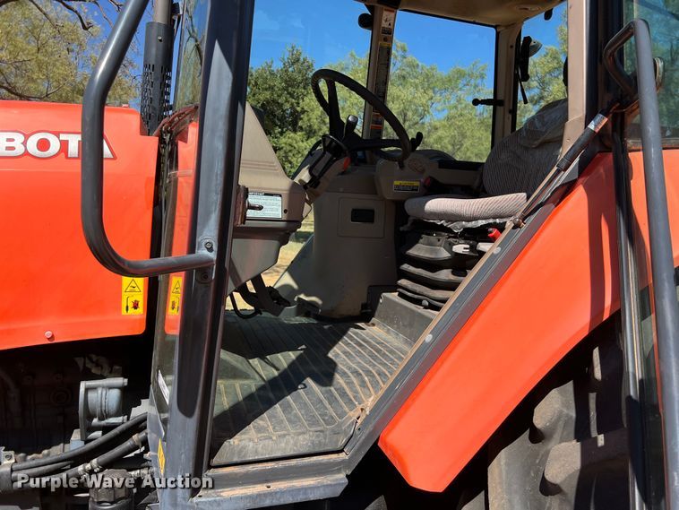 image for item EJ2955 Kubota  M135X MFWD tractor