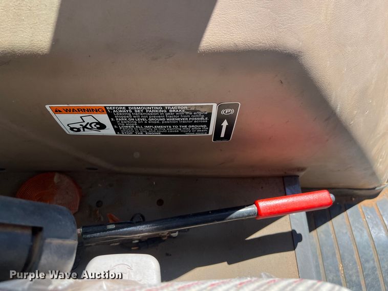 image for item EJ2955 Kubota  M135X MFWD tractor