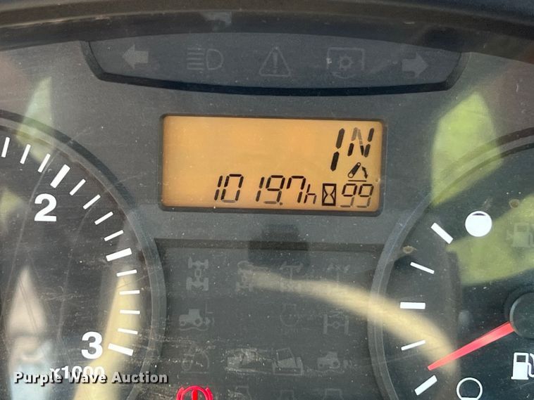 image for item EJ2955 Kubota  M135X MFWD tractor