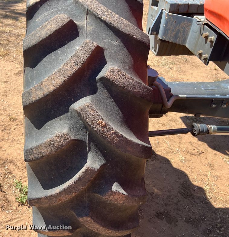 image for item EJ2955 Kubota  M135X MFWD tractor