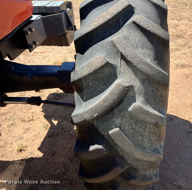 image for item EJ2955 Kubota  M135X MFWD tractor