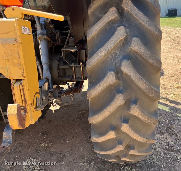 image for item EJ2955 Kubota  M135X MFWD tractor