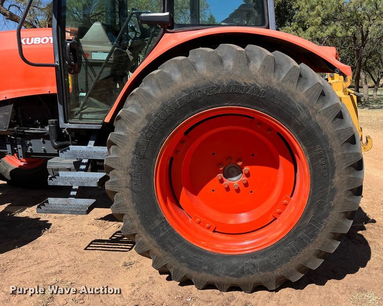 image for item EJ2955 Kubota  M135X MFWD tractor