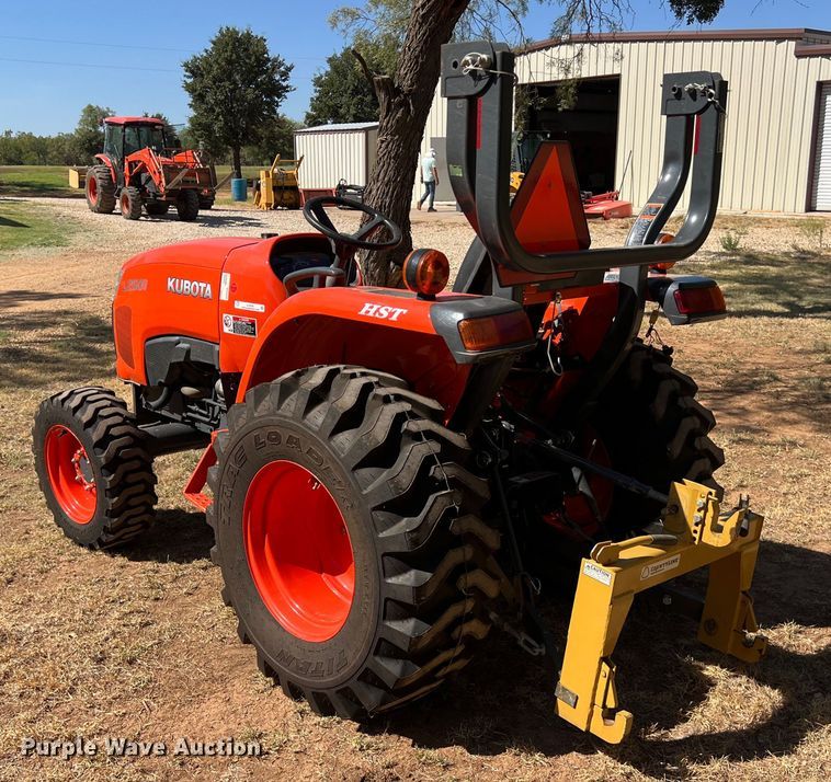 image for item EJ2956 Kubota L2501D MFWD tractor