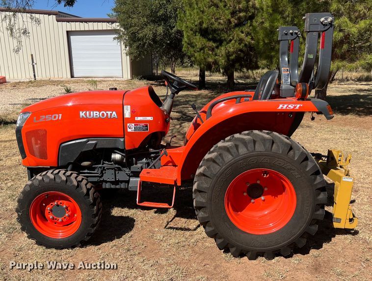 image for item EJ2956 Kubota L2501D MFWD tractor