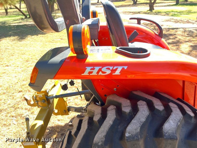 image for item EJ2956 Kubota L2501D MFWD tractor