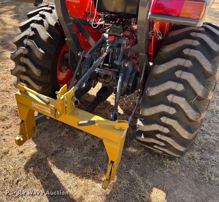 image for item EJ2956 Kubota L2501D MFWD tractor