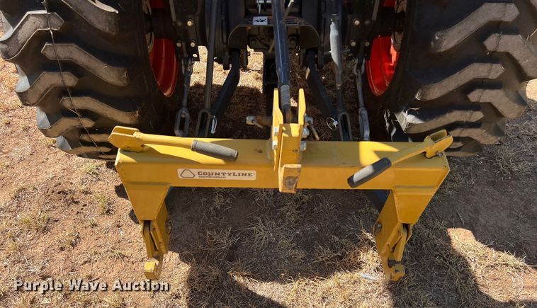 image for item EJ2956 Kubota L2501D MFWD tractor