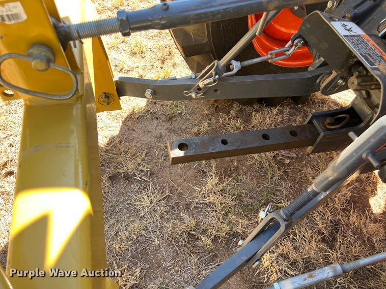 image for item EJ2956 Kubota L2501D MFWD tractor