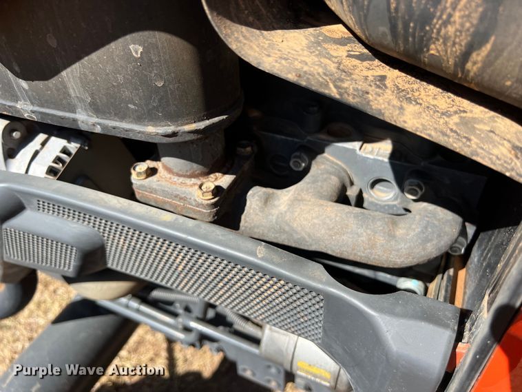 image for item EJ2956 Kubota L2501D MFWD tractor