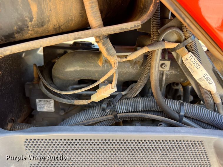 image for item EJ2956 Kubota L2501D MFWD tractor