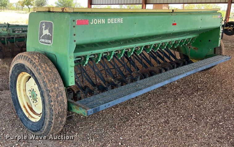 image for item EJ2962 John Deere  8300 grain drill