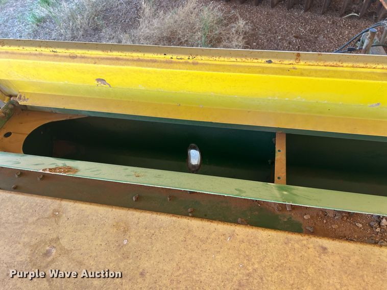 image for item EJ2962 John Deere  8300 grain drill