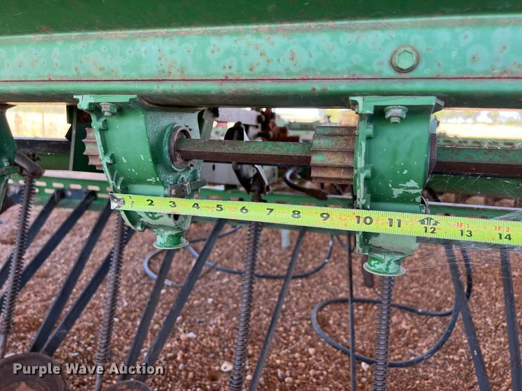 image for item EJ2962 John Deere  8300 grain drill