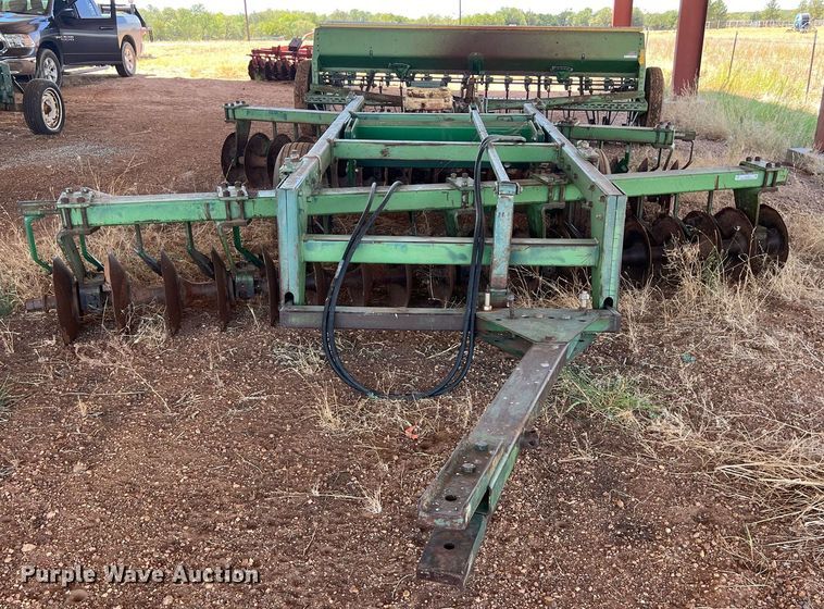 image for item EJ2963 John Deere 425 off-set disk