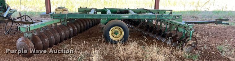 image for item EJ2963 John Deere 425 off-set disk