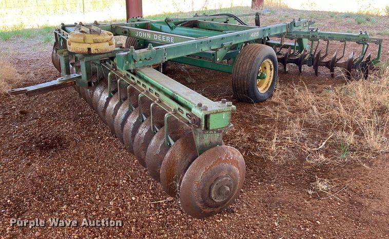 image for item EJ2963 John Deere 425 off-set disk