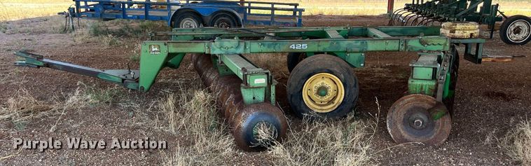 image for item EJ2963 John Deere 425 off-set disk