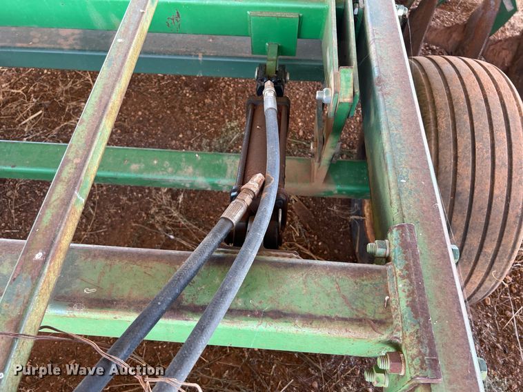 image for item EJ2963 John Deere 425 off-set disk