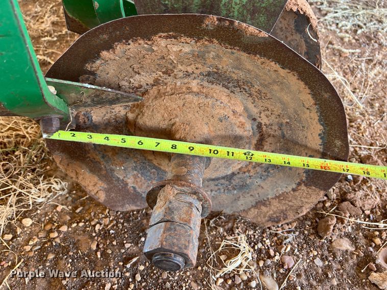 image for item EJ2963 John Deere 425 off-set disk