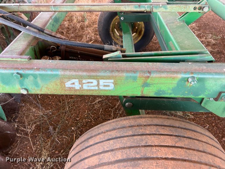 image for item EJ2963 John Deere 425 off-set disk
