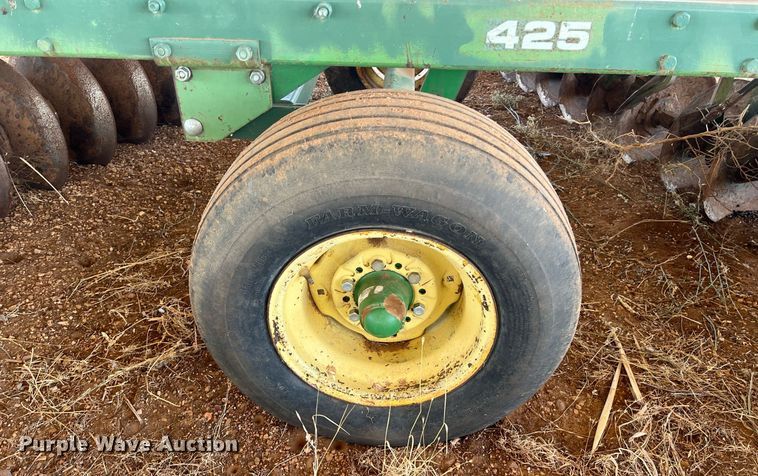 image for item EJ2963 John Deere 425 off-set disk