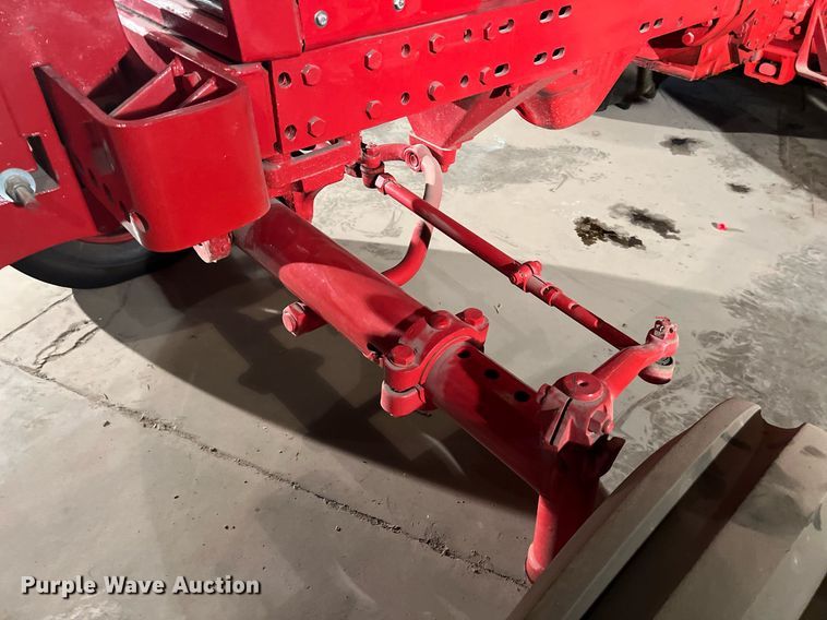 image for item EJ2968 1968 International Harvester Farmall 1256 tractor