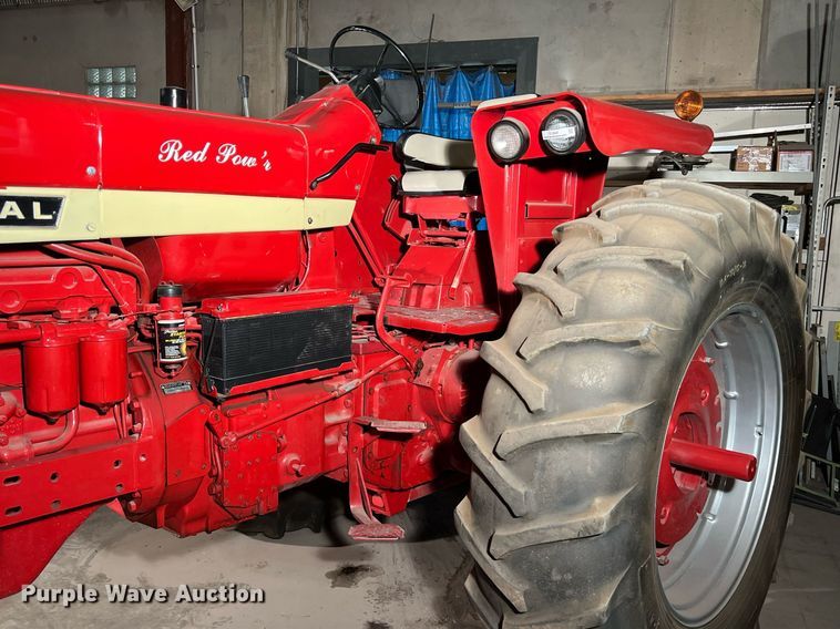 image for item EJ2968 1968 International Harvester Farmall 1256 tractor