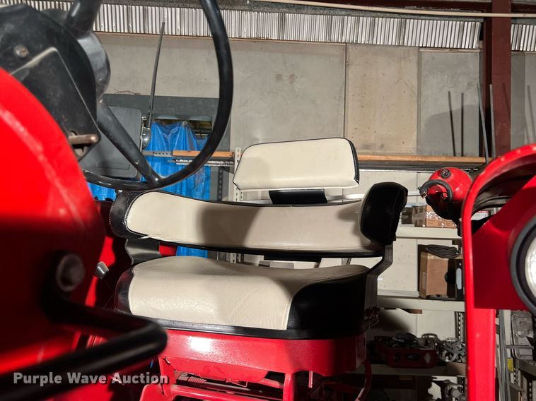 image for item EJ2968 1968 International Harvester Farmall 1256 tractor