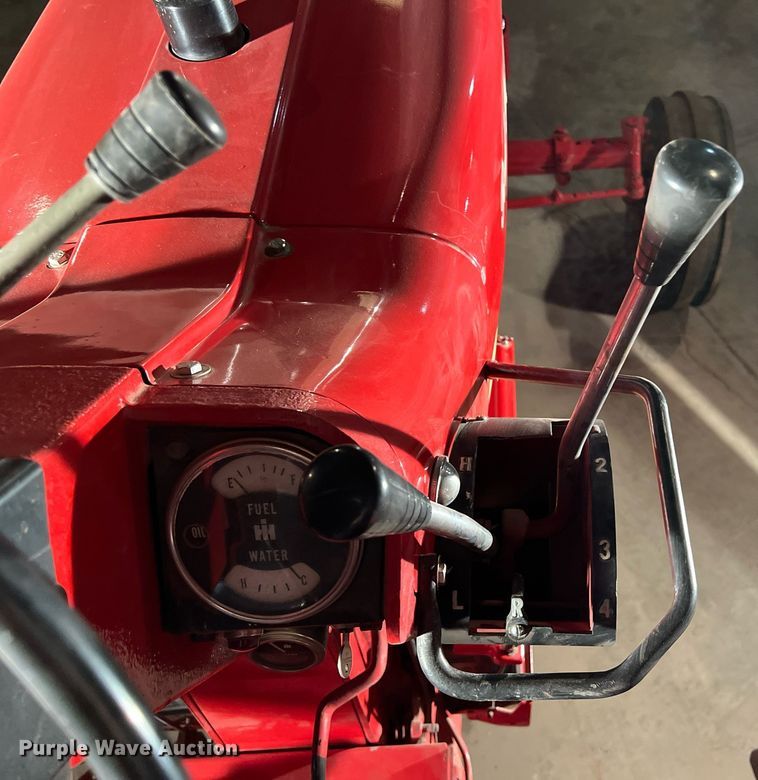 image for item EJ2968 1968 International Harvester Farmall 1256 tractor