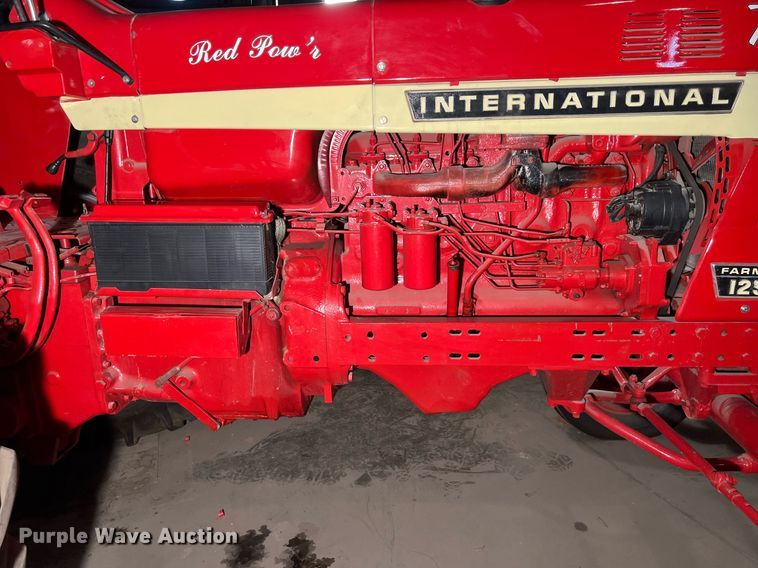 image for item EJ2968 1968 International Harvester Farmall 1256 tractor