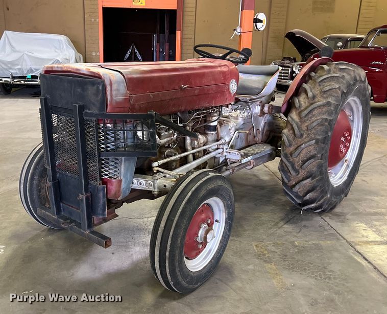 image for item EJ2970 Massey Ferguson 135 tractor