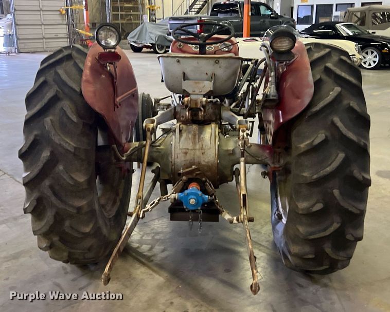 image for item EJ2970 Massey Ferguson 135 tractor