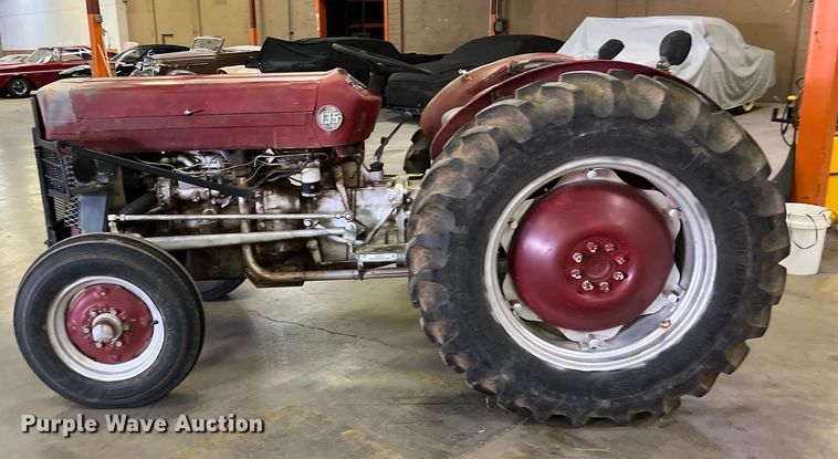 image for item EJ2970 Massey Ferguson 135 tractor