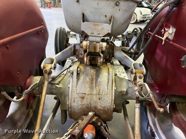 image for item EJ2970 Massey Ferguson 135 tractor