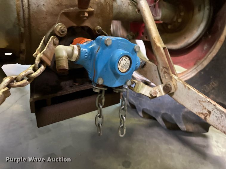 image for item EJ2970 Massey Ferguson 135 tractor