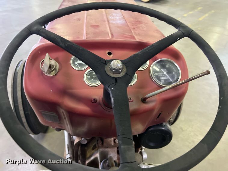image for item EJ2970 Massey Ferguson 135 tractor